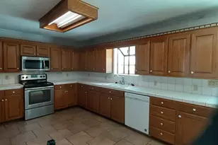 1202 Honeysuckle Dr, Keene, TX 76059 - Photo 6