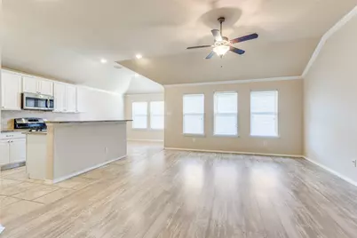 520 Pollyann Trail, Fort Worth, TX 76052 - Photo 4