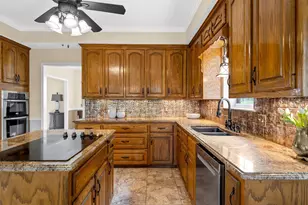 743 Stillwater Rd, Waco, TX 76708 - Photo 10