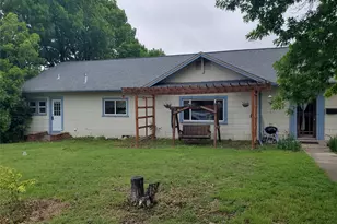 300 N Church St, Decatur, TX 76234 - Photo 6