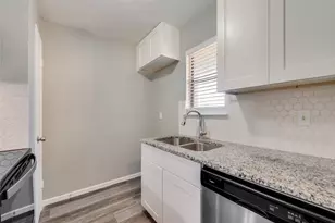 8110 Skillman St, Dallas, TX 75231 - Photo 10