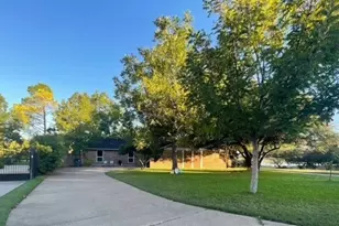 261 Timberlake Dr, Azle, TX 76020 - Photo 1