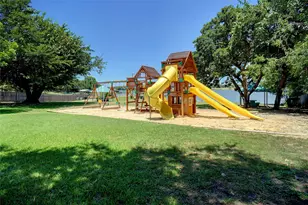 261 Timberlake Dr, Azle, TX 76020 - Photo 28