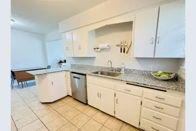 2732 W Jefferson Boulevard, Dallas, TX 75211 - Photo 4