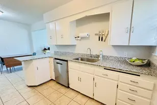 2732 W Jefferson Blvd, Dallas, TX 75211 - Photo 4