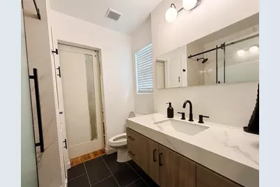2732 W Jefferson Boulevard, Dallas, TX 75211 - Photo 6