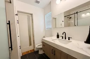 2732 W Jefferson Blvd, Dallas, TX 75211 - Photo 6