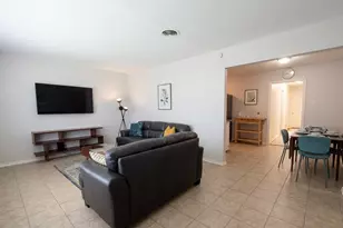 2732 W Jefferson Blvd, Dallas, TX 75211 - Photo 2