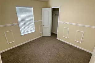 625 Hutchins Dr, Crowley, TX 76036 - Photo 2