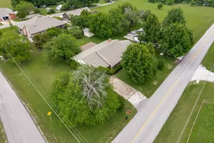 501 Stevens Dr, Benbrook, TX 76126 - Photo 4