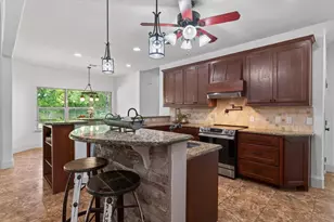 657 Hidden Lakes Blvd, Gunter, TX 75058 - Photo 4