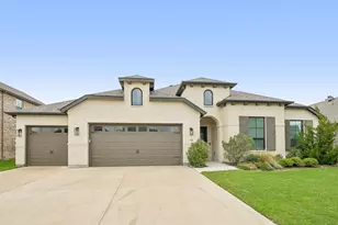 449 Country Meadows Blvd, Waxahachie, TX 75165 - Photo 1