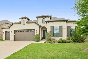 449 Country Meadows Blvd, Waxahachie, TX 75165 - Photo 2