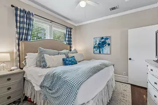 902 N Edgefield Ave, Dallas, TX 75208 - Photo 14