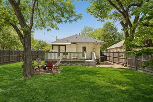 902 N Edgefield Ave, Dallas, TX 75208 - Photo 24