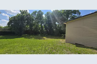 3519 Parnell Street, Dallas, TX 75215 - Photo 2