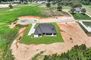305 Wrangler Ct, Weatherford, TX 76088 - Photo 10