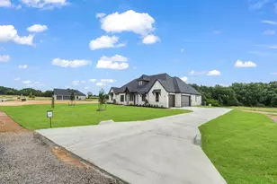 305 Wrangler Ct, Weatherford, TX 76088 - Photo 8