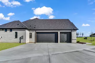 212 Desperado Ct, Weatherford, TX 76088 - Photo 6