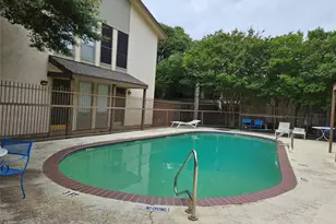 12816 Midway Rd, Dallas, TX 75244 - Photo 16