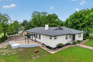 3636 Sheridon Dr, North Richland Hills, TX 76117 - Photo 2