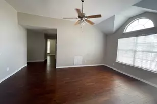 9705 Raven Ln, Irving, TX 75063 - Photo 26
