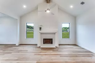 912 Triple Crown Ct, Willow Park, TX 76087 - Photo 6