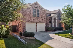 8613 Russell Dr, Rowlett, TX 75089 - Photo 2