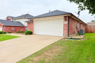 6741 Red Rock Trail, Watauga, TX 76137 - Photo 4