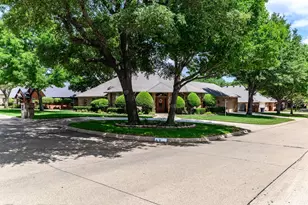 1 Kimberly Ct, Mansfield, TX 76063 - Photo 2