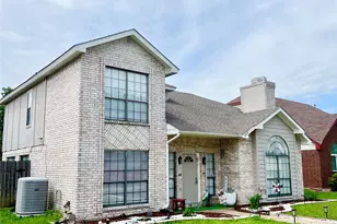 2909 Andante Dr, Grand Prairie, TX 75052 - Photo 2