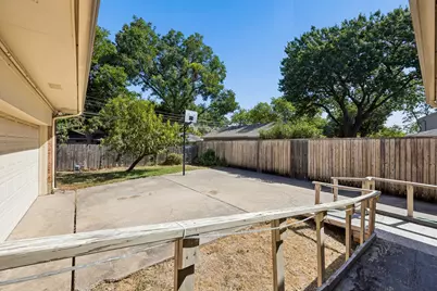 10639 Longmeadow Drive, Dallas, TX 75238 - Photo 26