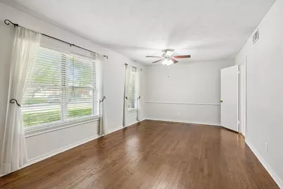 10639 Longmeadow Drive, Dallas, TX 75238 - Photo 4