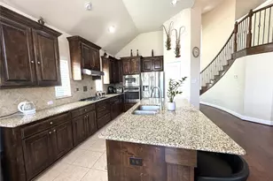 6940 Seascape Dr, Grand Prairie, TX 75054 - Photo 12