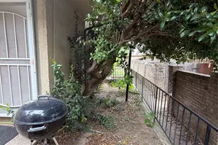 8560 Park Ln, Dallas, TX 75231 - Photo 4