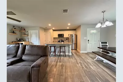 619 Mansfield Road, Cleburne, TX 76031 - Photo 2