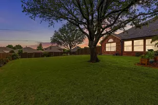 1594 Cedar Elm Dr, Corinth, TX 76210 - Photo 2