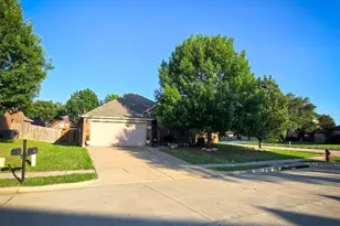 6023 Heather Dr, Grand Prairie, TX 75052 - Photo 20