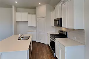 11136 Canyon Mine Dr, Aubrey, TX 76227 - Photo 6