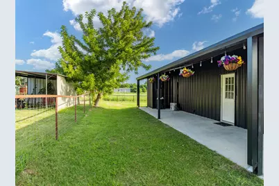 321 Avenue B #B, Walnut Springs, TX 76690 - Photo 22