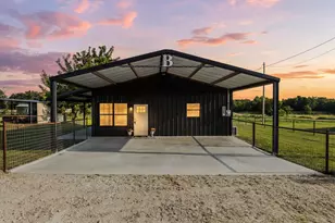 321 Ave B, Walnut Springs, TX 76690 - Photo 1