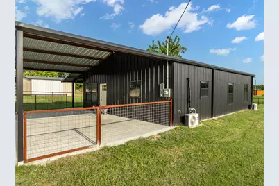 321 Avenue B #B, Walnut Springs, TX 76690 - Photo 24