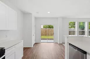 725 Parkford Ln, Arlington, TX 76001 - Photo 12
