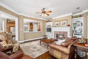 8145 Rosemont Dr, Plano, TX 75025 - Photo 10