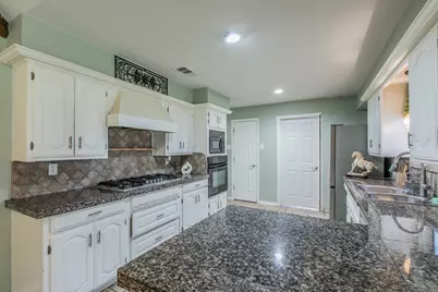 3302 Oxford Drive, Rowlett, TX 75088 - Photo 6