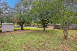 9900 Oak Ridge Cir, Woodway, TX 76712 - Photo 24