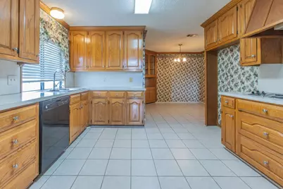 9900 Oak Ridge Circle, Woodway, TX 76712 - Photo 6
