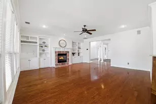 718 Morningside Dr, Mansfield, TX 76063 - Photo 10