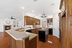 718 Morningside Dr, Mansfield, TX 76063 - Photo 16