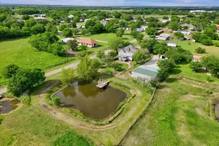 421 N Huey Ave W, Mount Calm, TX 76673 - Photo 4